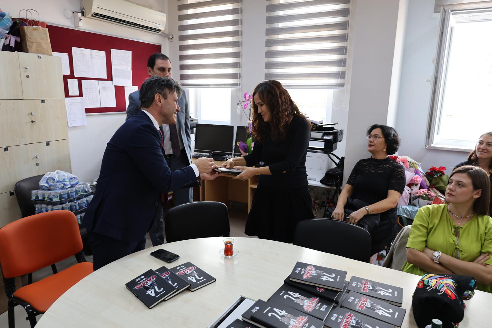 Başkan Soyuak’tan Öğretmenler Günü Ziyareti